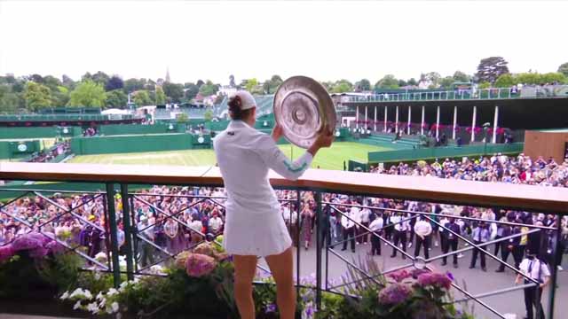 WIMBLEDON 2021 : Ashleigh Barty lifts the Women's title